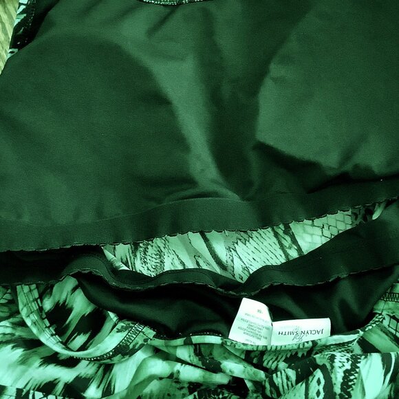 Swim Suit One Piece Black/Green 18W  Over Skirt - Picture 7 of 7
